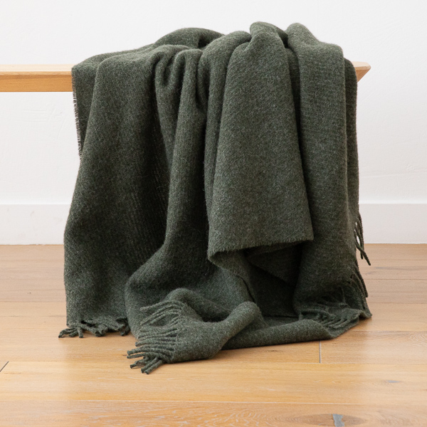 Dark Olive plaid i uld Paula