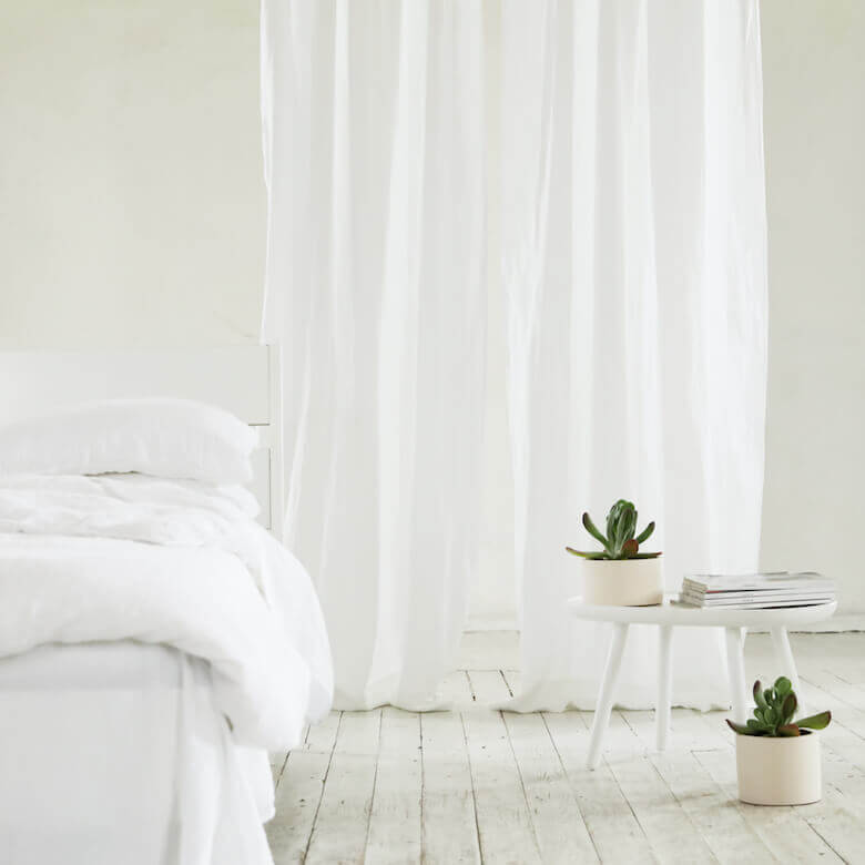 white linens - curtains drapes