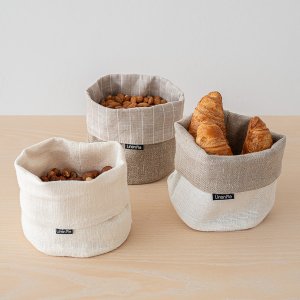 Bread basket made from reused linen fabric