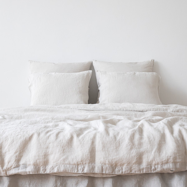Silver stonewashed linen bedding set