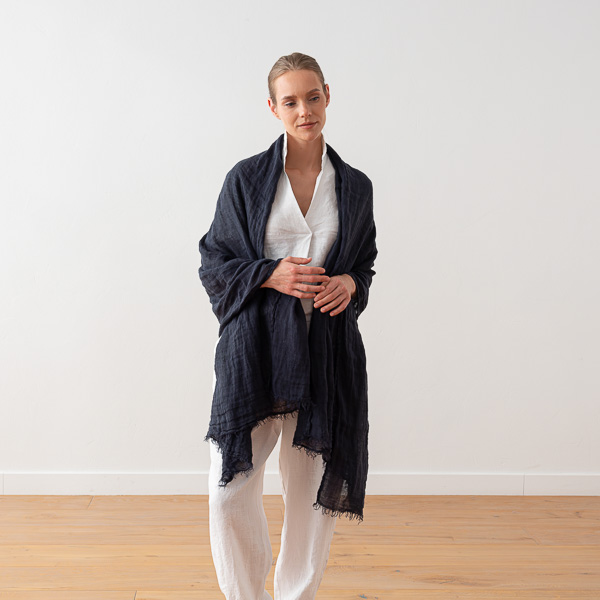New Night Blue Linen Shawl Garza Fringe - LinenMe